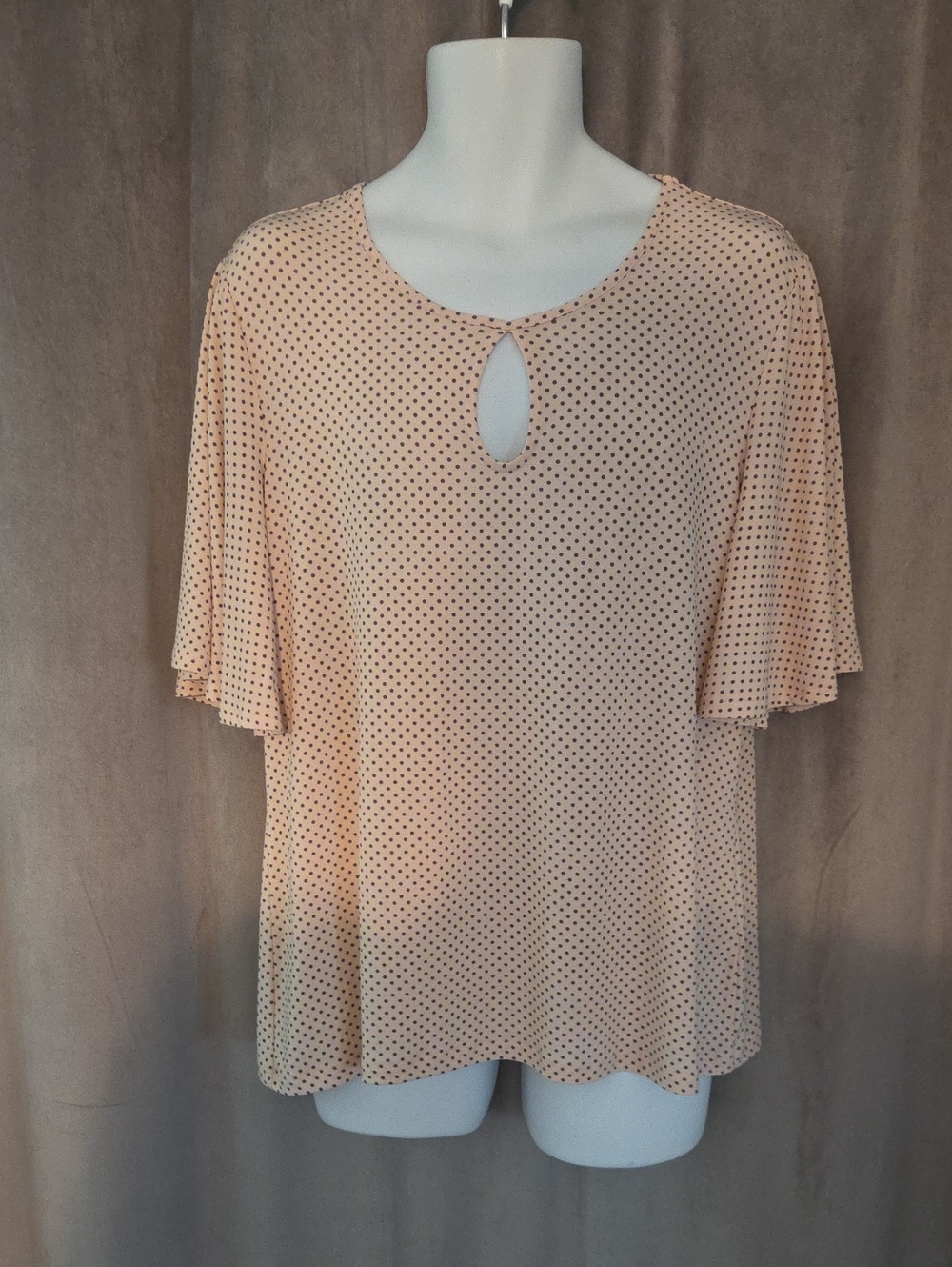 cleo Peach Dot Keyhole Flutter Sleeve Top